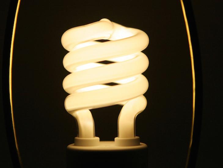 Mercury hazards in compact fluorescent lightbulbs EcoParent magazine